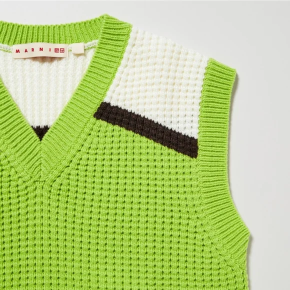 NWT MARNIxUNIQLO KNITTED V-NECK VEST SIZE XS - Picture 2 of 4